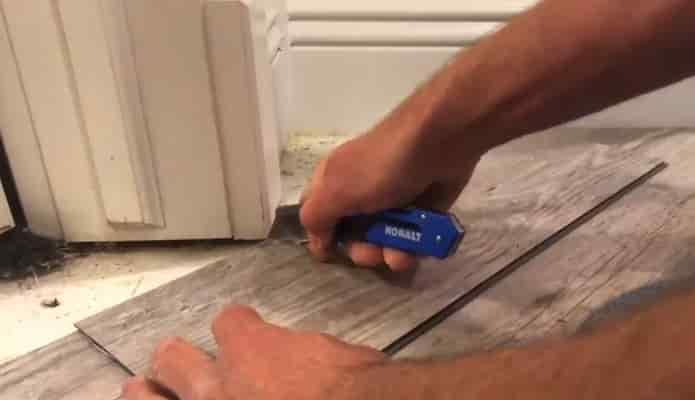 How to Cut Vinyl Plank Flooring around Corners