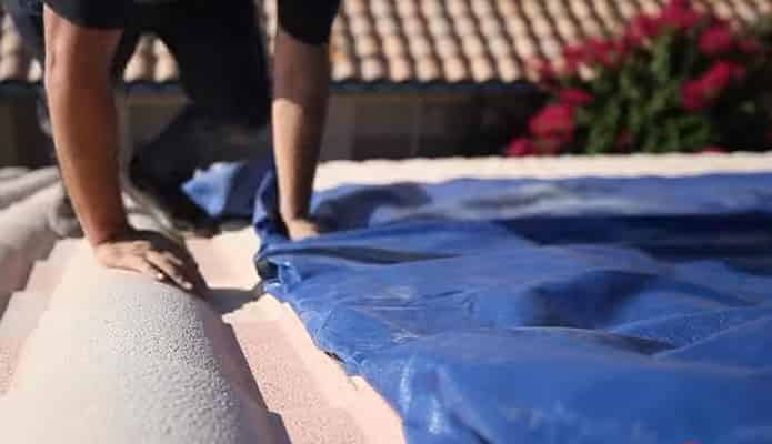 How to Put a Tarp on a Roof Without Nails