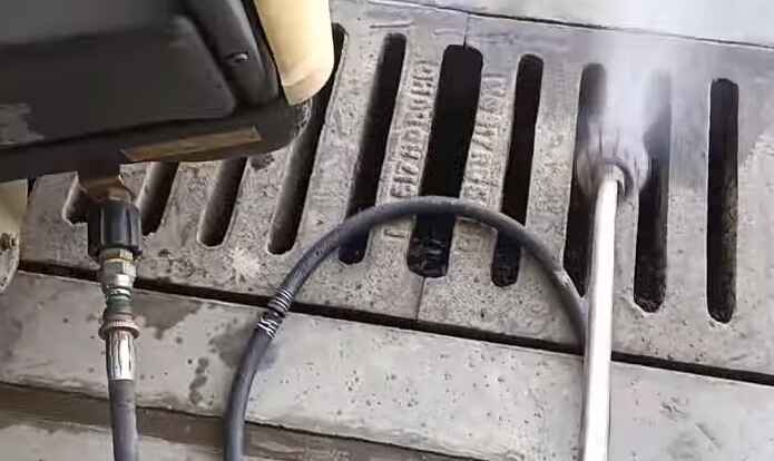 How to Repair a Pressure Washer Hose