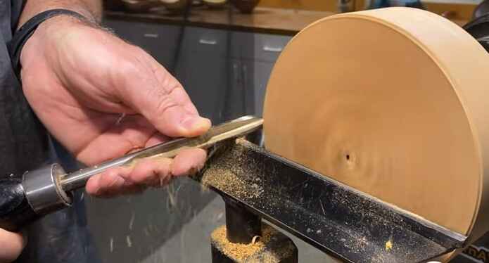 How to Use A Fingernail Bowl Gouge