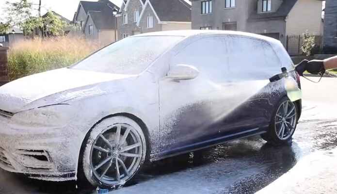 How to Use a Foam Cannon for Car Washing