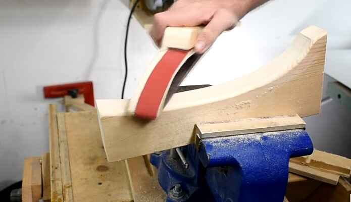 Make a sanding bow