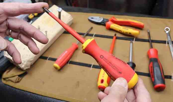 projects for which insulated screwdrivers are used