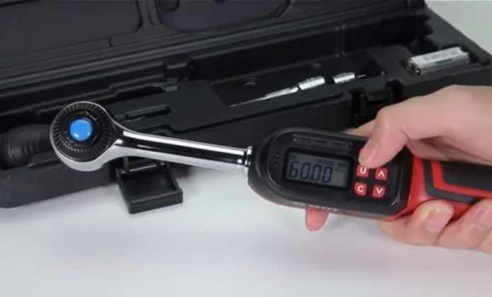 What is a digital torque wrench